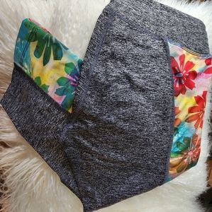 LuLaRoe Jade Workout Leggings with Floral Side Pattern